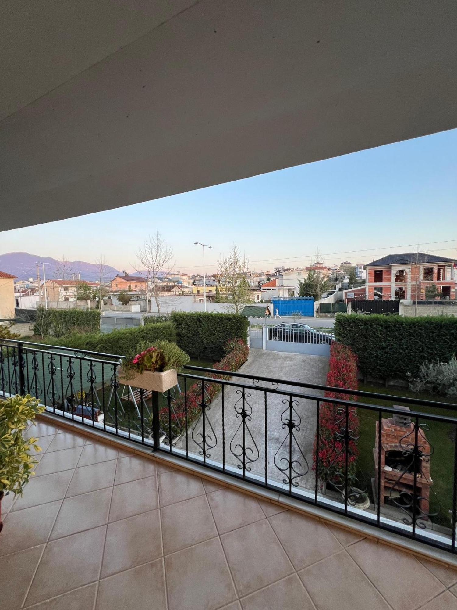 Villa Çerpja Kamez Exterior foto